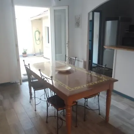 Holiday home Maison Flojan Beziers